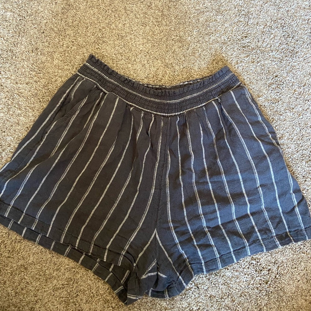 TARGET GREY AND WHITE HIGH WAISTED SHORTS